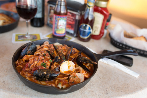 Italian Restaurant «Yacht Basin Eatery», reviews and photos, 122 Yacht Basin Dr, Southport, NC 28461, USA