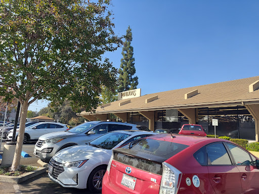 Shopping Mall «Shops On Lake Avenue», reviews and photos, 345 S Lake Ave, Pasadena, CA 91101, USA