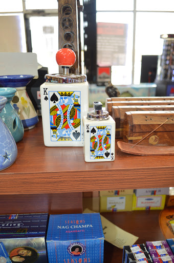 Tobacco Shop «American Smoke & Vape», reviews and photos, 217 E Army Trail Rd, Glendale Heights, IL 60139, USA