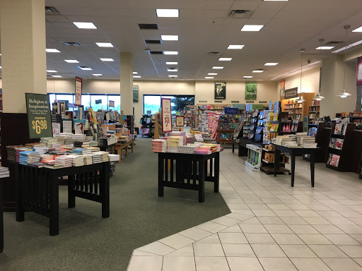 Book Store «Barnes & Noble», reviews and photos, 1 E Towne Mall, Madison, WI 53704, USA