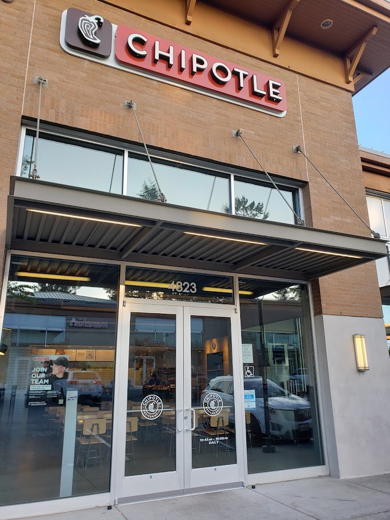 Chipotle Mexican Grill 98335