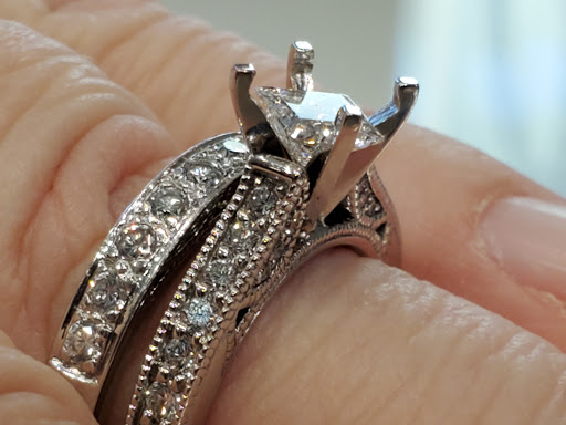 Jewelry Store «Koser Jewelers», reviews and photos, 811 E Main St, Mount Joy, PA 17552, USA