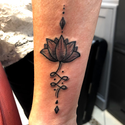 Tattoo Shop «Tattoo Zone By Stano», reviews and photos, 990 Derbyshire Rd, Daytona Beach, FL 32117, USA