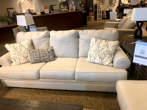 Furniture Store «Ashley HomeStore», reviews and photos, 8251 W Golf Rd, Niles, IL 60714, USA