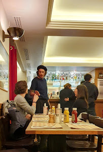 Atmosphère du Restaurant brunch Coffee Parisien à Neuilly-sur-Seine - n°9
