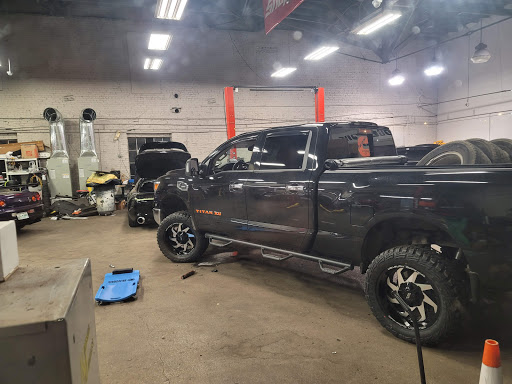 Window Tinting Service «Full Throttle Custom Automotive», reviews and photos, 312 E Main St, Lebanon, TN 37087, USA