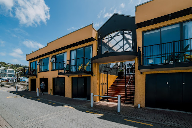 Esplanade Motels & Apartments - Dunedin NZ Open Times