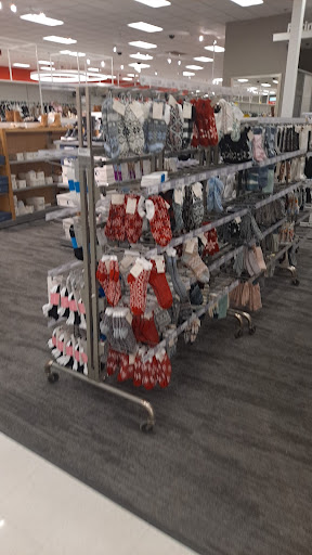 Department Store «Target», reviews and photos, 2199 MN-36, North St Paul, MN 55109, USA