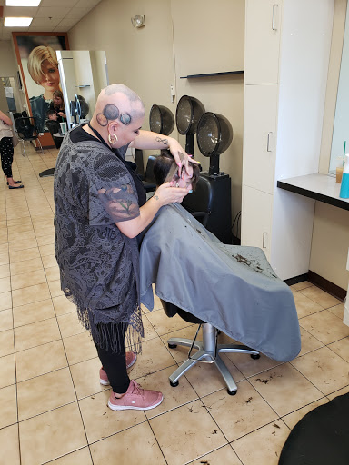 Hair Salon «Hair Cuttery», reviews and photos, 3098 N Lewis Ave, Waukegan, IL 60087, USA