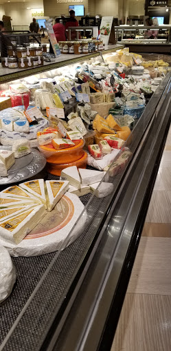 Grocery Store «Hen House Market», reviews and photos, 11721 Roe Ave, Leawood, KS 66211, USA