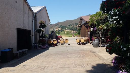 Winery «Hecker Pass Winery and Event Center», reviews and photos, 4605 Hecker Pass Rd, Gilroy, CA 95020, USA