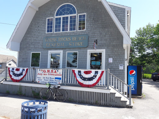 Goose Rocks Beach General Store, 3 Dyke Rd, Kennebunkport, ME 04046, USA, 