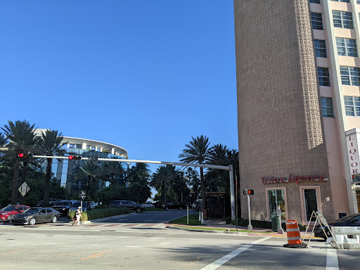 Liquor Store «Triton Liquors Miami Beach», reviews and photos, 2897 Collins Ave, Miami, FL 33140, USA