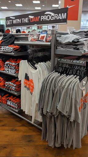 Souvenir Store «OSU Beaver Store», reviews and photos, 663 SW 26th St, Corvallis, OR 97331, USA