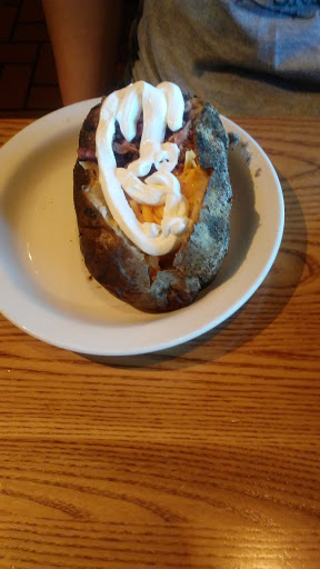 American Restaurant «Cracker Barrel Old Country Store», reviews and photos, 103 Paradise St, Manchester, TN 37355, USA