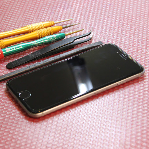 Electronics Repair Shop «iNfigo iPhone iPad iMac Repair & Accessories», reviews and photos, 108 S Cedros Ave, Solana Beach, CA 92075, USA