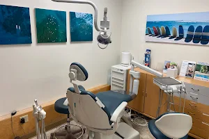 Diamond Head Dental Care image