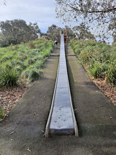 Roselyn Crescent Reserve (Big Slide)