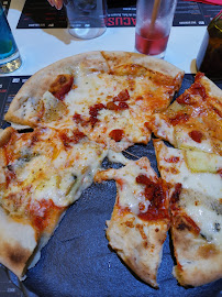 Pizza du Restaurant SYRACUSE Atelier Pizzas au Feu de Bois, Burgers & Tacos à Ancenis-Saint-Géréon - n°14