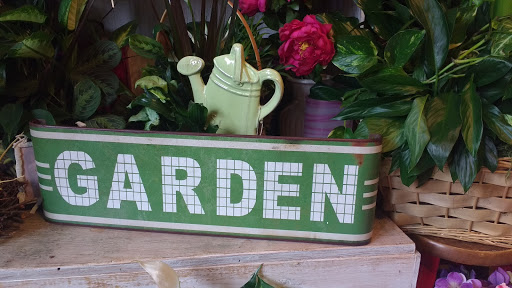 Florist «Colonial Floral & Gifts», reviews and photos, 123 S Main St, Waynesville, NC 28786, USA