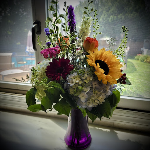 Florist «Ye Olde Yardley Florist», reviews and photos, 175 S Main St, Yardley, PA 19067, USA