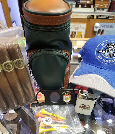 Tobacco Shop «Dewey Avenue Smoke Shop», reviews and photos, 1405 Dewey Ave, Rochester, NY 14613, USA