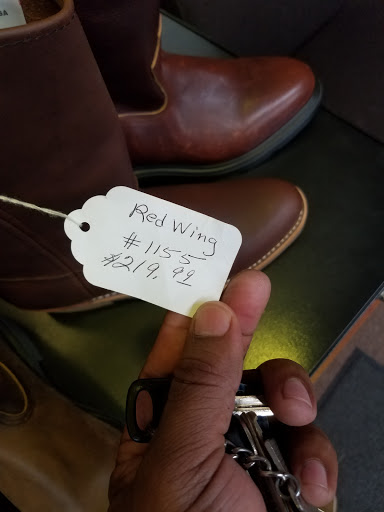 Shoe Store «Hayes Shoes», reviews and photos, 280 Three Springs Rd, Bowling Green, KY 42104, USA