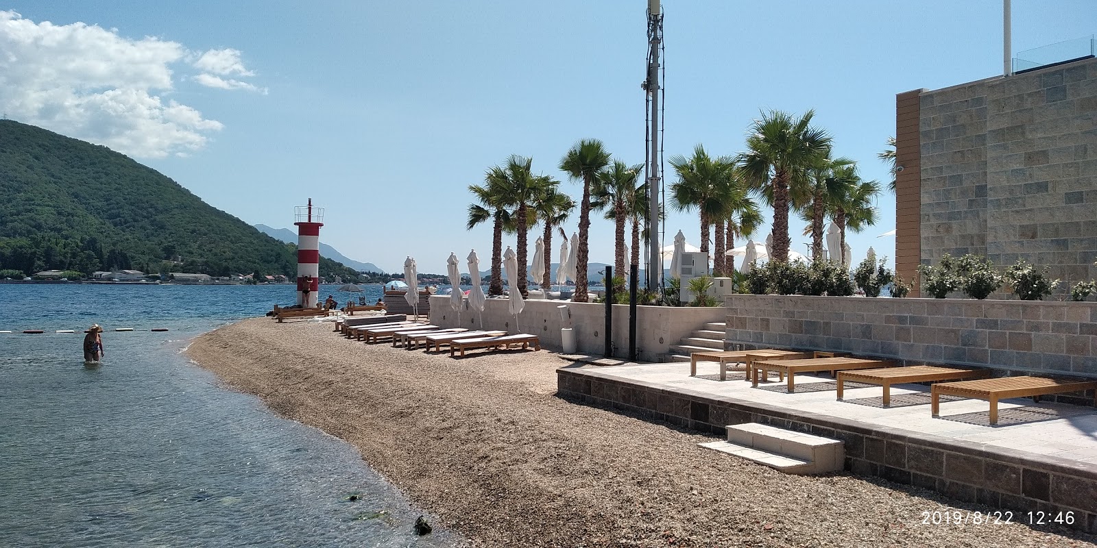 Fotografija Adriatica beach z turkizna čista voda površino