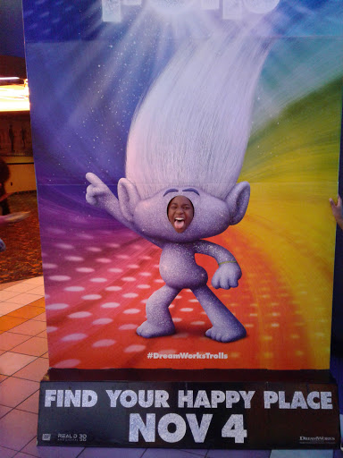 Movie Theater «Regal Cinemas Henrietta 18», reviews and photos, 525 Marketplace Dr, Rochester, NY 14623, USA