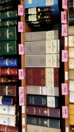 State Liquor Store «NH Liquor & Wine Outlet», reviews and photos, 12 Centerra Pkwy, Lebanon, NH 03766, USA