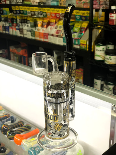 Tobacco Shop «Smokeez Smoke Shop», reviews and photos, 2301 17th St, Santa Ana, CA 92705, USA