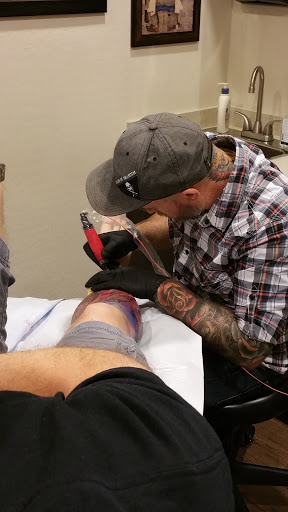 Tattoo Shop «Hotrod Tattoo», reviews and photos, 801 N Arizona Ave, Chandler, AZ 85225, USA