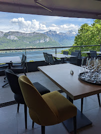 Atmosphère du Restaurant Les Terrasses du lac à Annecy - n°17