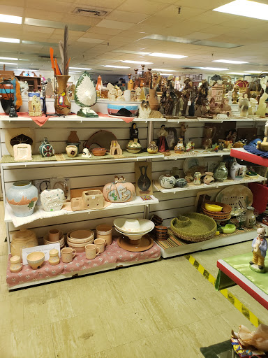 Thrift Store «H2O Help & Hope To Others», reviews and photos, 451 SE Maple St, Dallas, OR 97338, USA