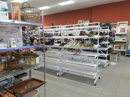 Thrift Store «Goodwill Danbury Store and Donation Station», reviews and photos