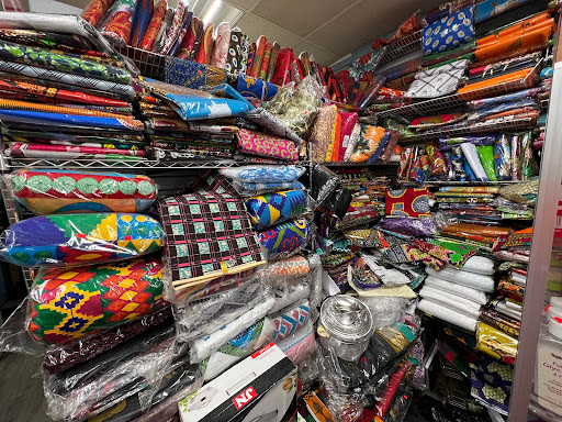 Grocery Store «Makola African Supermarket», reviews and photos, 1017 - 1019 W Wilson Ave, Chicago, IL 60640, USA