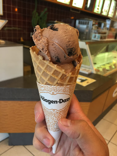 Ice Cream Shop «Haagen-DazsÂ® Ice Cream Shop», reviews and photos, 85 Middle Neck Rd, Great Neck, NY 11021, USA