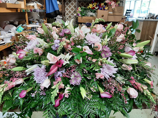 Florist «A & B Florist», reviews and photos, 908 S Cashua Dr, Florence, SC 29501, USA