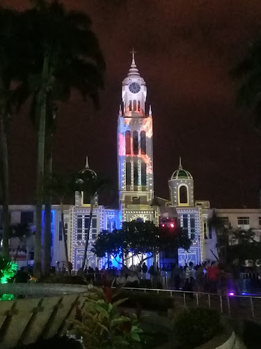 Opiniones de Diocesis de Machala en Machala - Iglesia