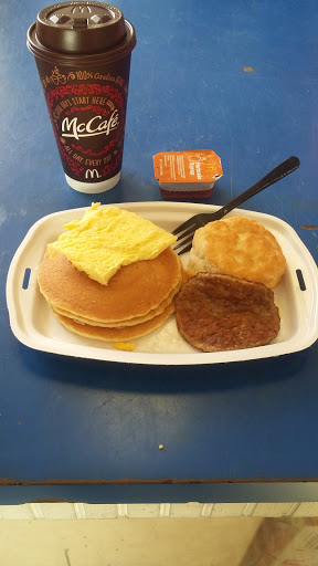 Auto Parts Store «Carquest Auto Parts», reviews and photos, 4900 Georgia Ave NW, Washington, DC 20011, USA