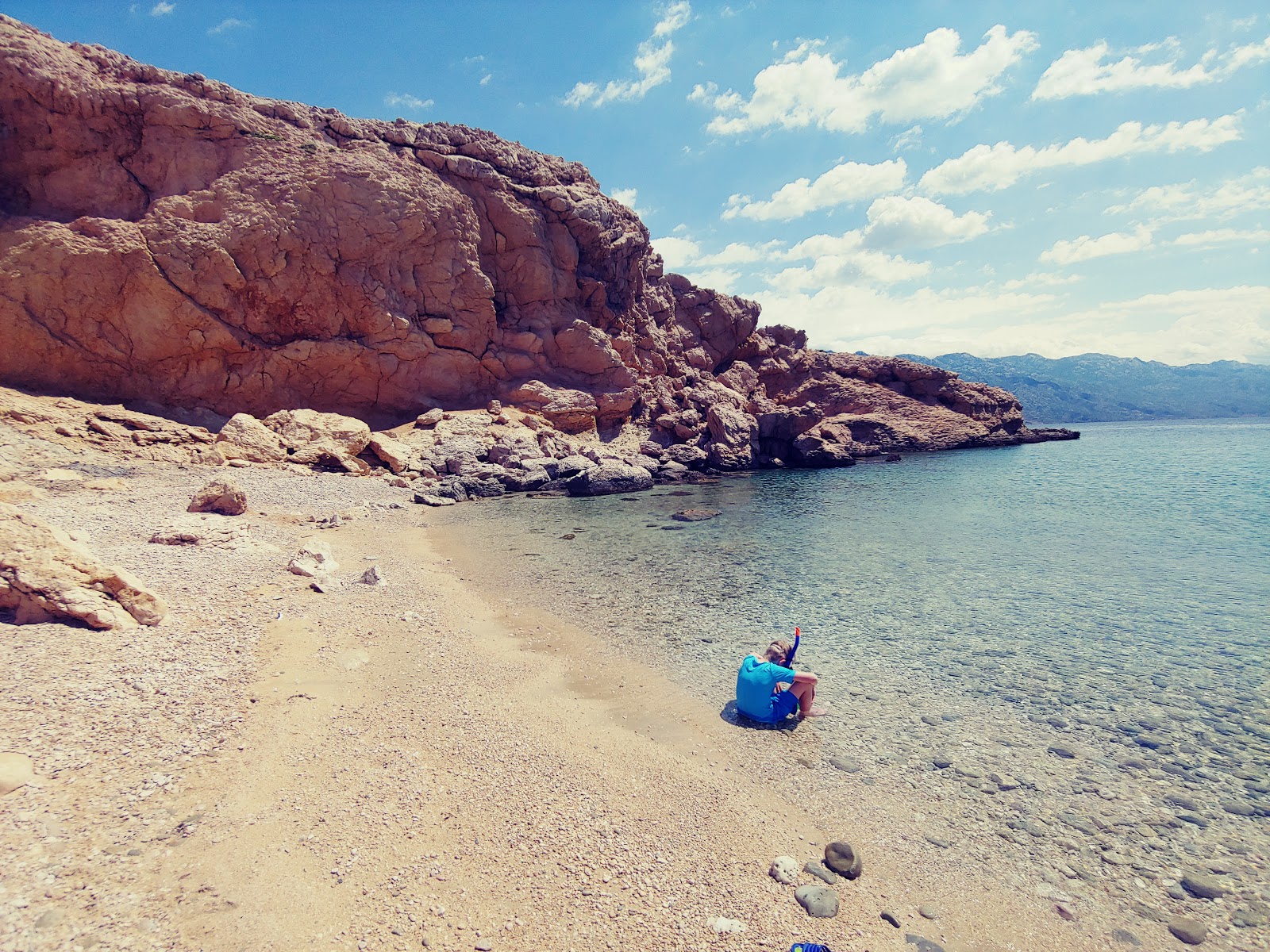 Zdjęcie Mali Zaton II beach otoczony górami