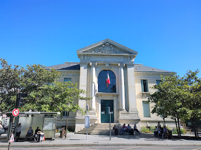 Tribunal d'Instance à Mantes-la-Jolie