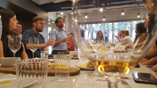 Wine Store «Hidden Track Bottle Shop», reviews and photos, 111 W Monroe St #120, Phoenix, AZ 85003, USA