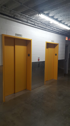 Self-Storage Facility «Safeguard Self Storage», reviews and photos, 6014 N California Ave, Chicago, IL 60659, USA