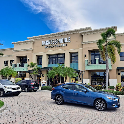 Barnes & Noble Booksellers Boca Raton, 1400 Glades Rd, Boca Raton, FL 33431, USA, 