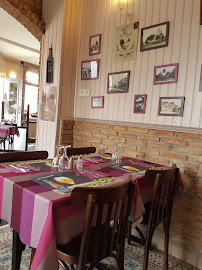 Atmosphère du Restaurant familial Le Bistrot de Tonton (estaminet) à Merris - n°6