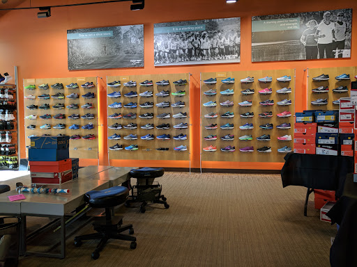 Running Store «Fleet Feet Sports», reviews and photos, 5800 Bridge St, East Syracuse, NY 13057, USA