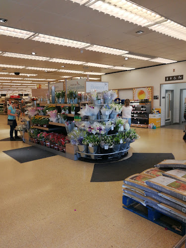 Reviews of Waitrose & Partners Willerby in Hull - Supermarket