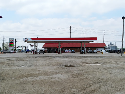 Gas Station «Route 3 Fuel and Liquor», reviews and photos, 2400 Mississippi Ave, Sauget, IL 62201, USA