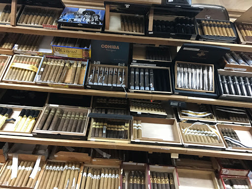 Tobacco Shop «Red Hill Smoke Shop», reviews and photos, 13848 Red Hill Ave, Tustin, CA 92780, USA